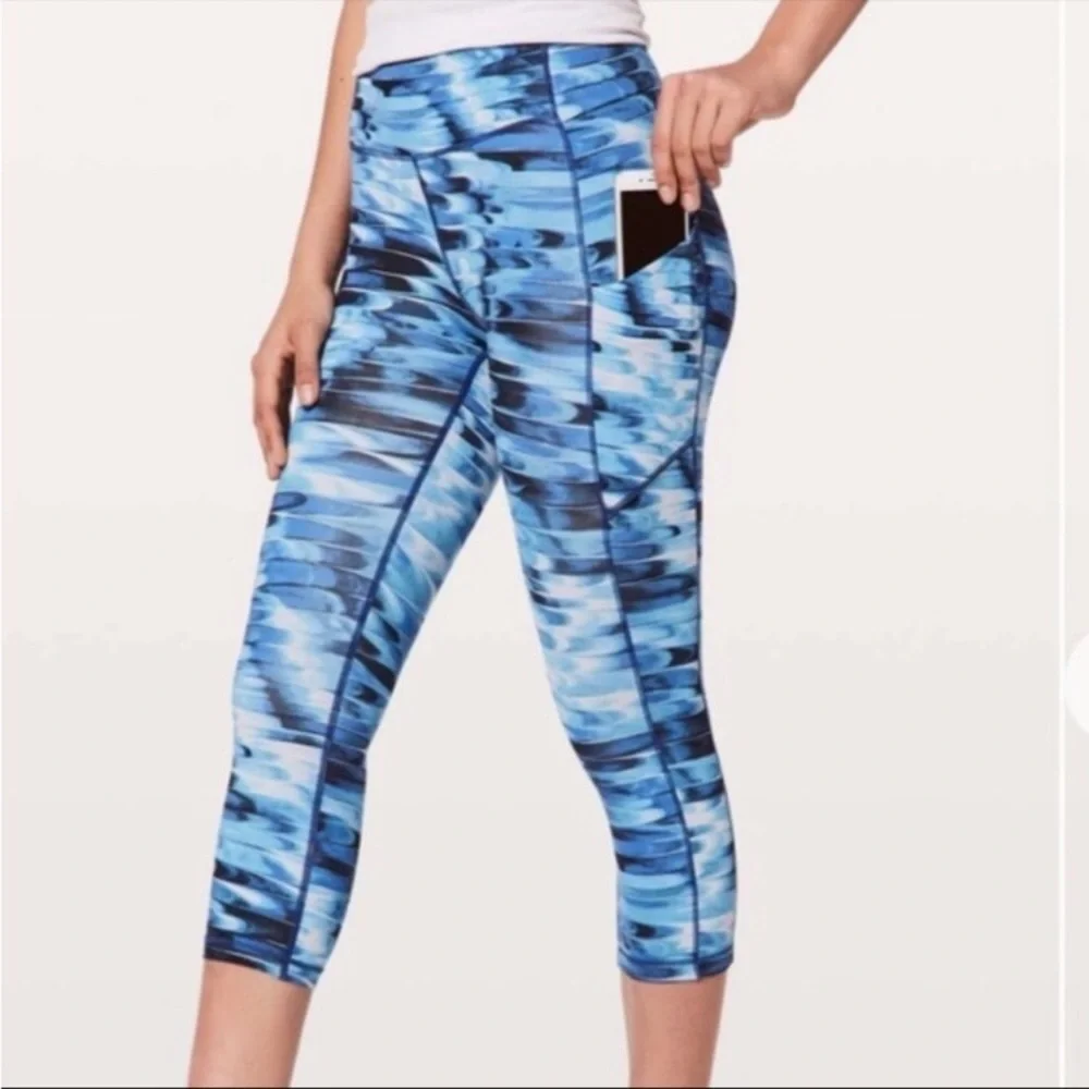 Lululemon Speed Up Crop 21